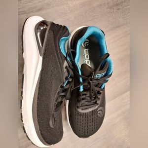 Womans Topo Ultrafly 3